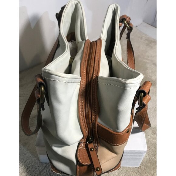 B.Ø.C Double Handle White & Brown Faux Leather Purse With Front Turn-Lock & Zipp - Picture 3 of 16